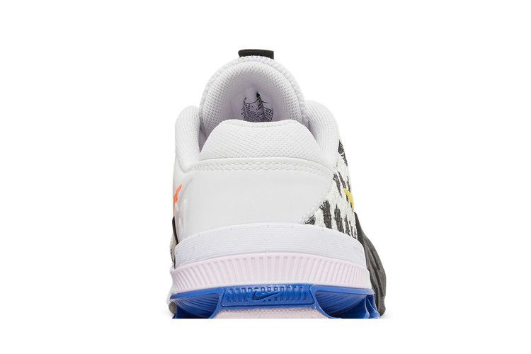 wmns-metcon-7-polka-white-yellow-strike-dj4312-074_06