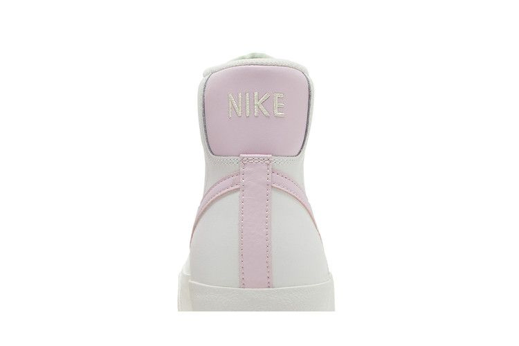 Кроссовки Nike Blazer Mid '77 GS 'White Pink Foam'