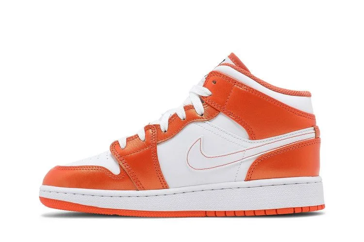Krossovki-Air-Jordan-1-Mid-SE-GS-Electro-Orange-2