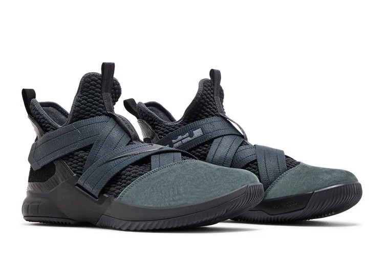 Krossovki-Nike-LeBron-Soldier-12-Dark-23-7