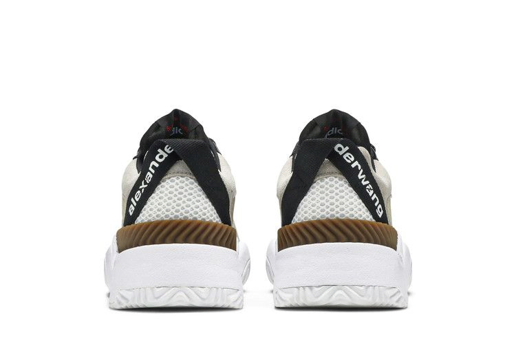 alexander-wang-x-turnout-trainer-light-brown-fv2914_05