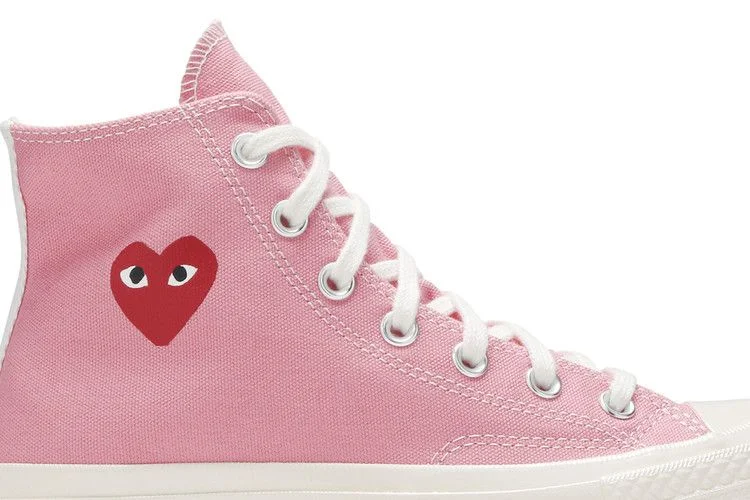 Krossovki-Comme-des-Garcons-PLAY-x-Converse-Chuck-70-High-Bright-Pink-1