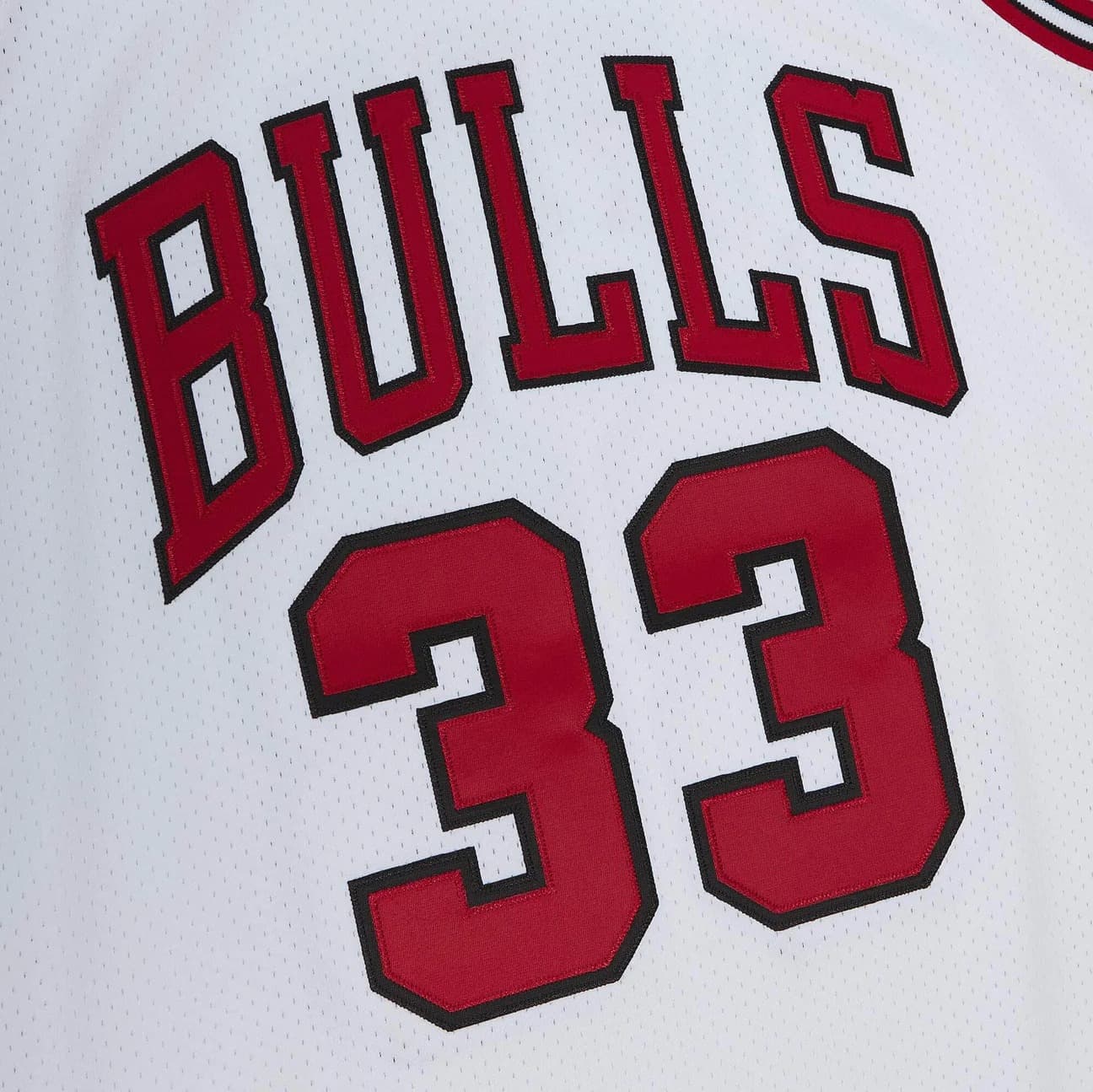 1997-1998-Chicago-Bulls-Scottie-Pippen-33-Authentic-Finals-Hardwood-Classic-White-Jersey-9