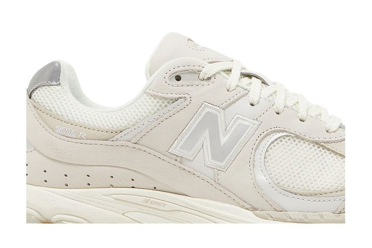 Кроссовки New Balance 2002R 'Linen Fog'