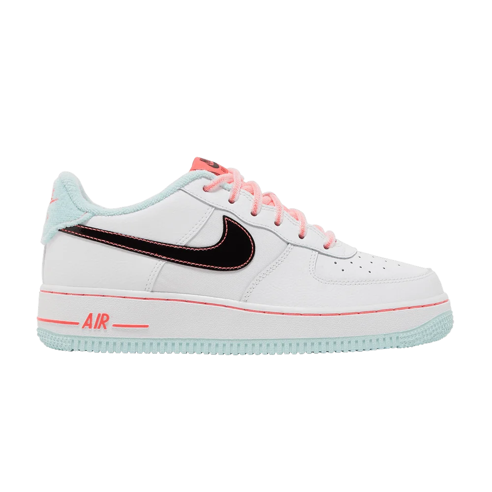 Krossovki-Nike-Air-Force-1-07-LV8-GS-White-Atomic-Pink