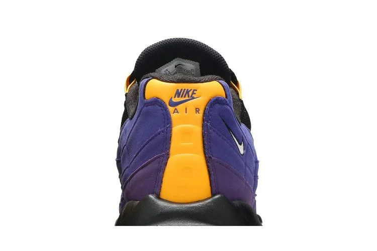 Krossovki-LeBron-James-x-Nike-Air-Max-95-NRG-Home-Team-6
