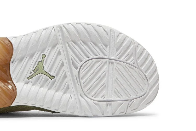 Krossovki-Air-Jordan-MA2-Honeydew-4