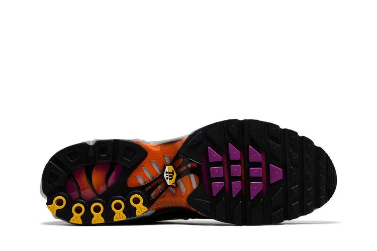 Krossovki-Nike-Air-Max-Plus-Total-Orange-Vivid-Purple-3