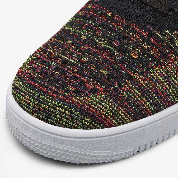 nikelab-air-force-1-low-ultra-flyknit-multicolor-826577-001_04