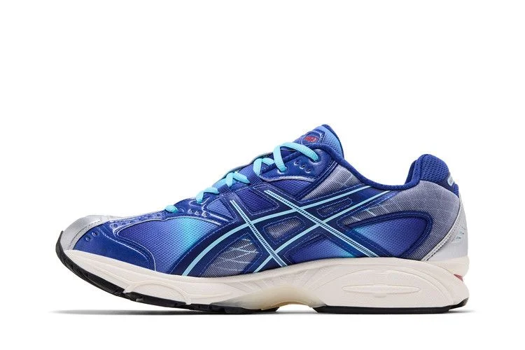 Кроссовки Marvel vs. Capcom x Kith x ASICS Gel Nimbus 10.1 'Double Box - Iron Man vs. Mega Man' With Comic Book