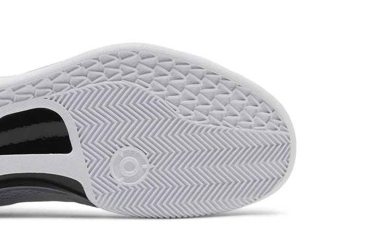 Krossovki-Nike-Kobe-8-Protro-Wolf-Grey-4