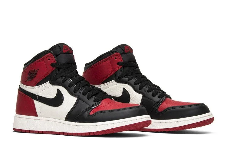 Krossovki-Air-Jordan-1-Retro-High-OG-BG-Bred-Toe-7