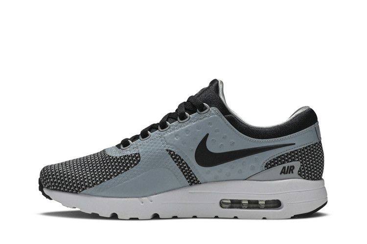 air-max-zero-essential-black-grey-876070-002_02