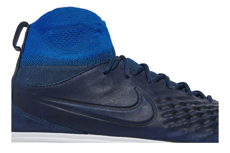 Кроссовки Nike Lunar Magista 2 Flyknit