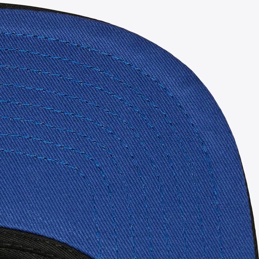 Бейсболка Mitchell & Ness Black New York Islanders 7.0 Big Face Snapback Hat