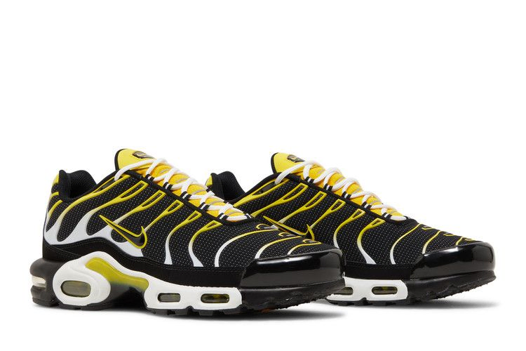 air-max-plus-black-tour-yellow-dq3983-001_07
