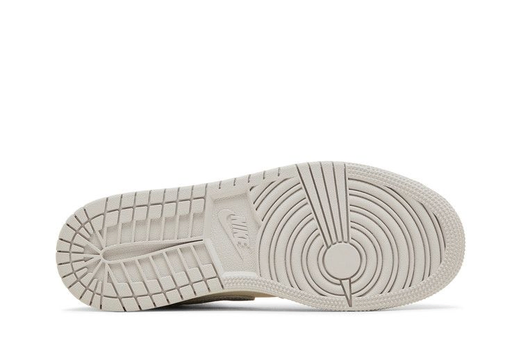 Кроссовки Air Jordan 1 Mid SE GS 'Neutral Grey Sail'