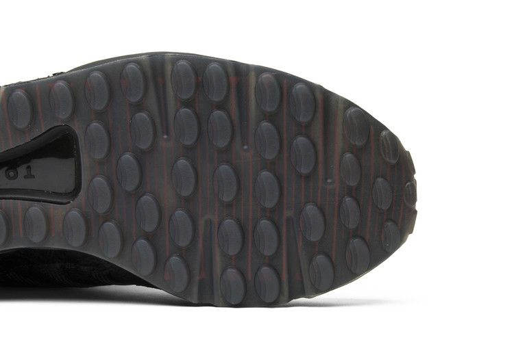 pusha-t-x-eqt-guidance-93-black-market-aq7433_04