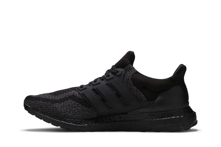 Кроссовки Adidas UltraBoost 'Black'
