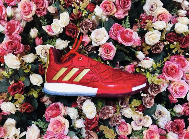 Кроссовки Marvel x adidas Harden Vol. 3 Heroes Among Us: Iron Man👺