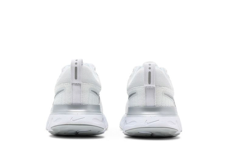wmns-react-infinity-run-flyknit-2-white-metallic-silver-ct2423-102_05
