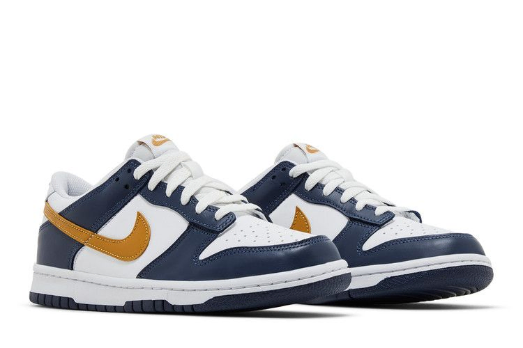 dunk-low-gs-midnight-navy-wheat-fb9109-111_07