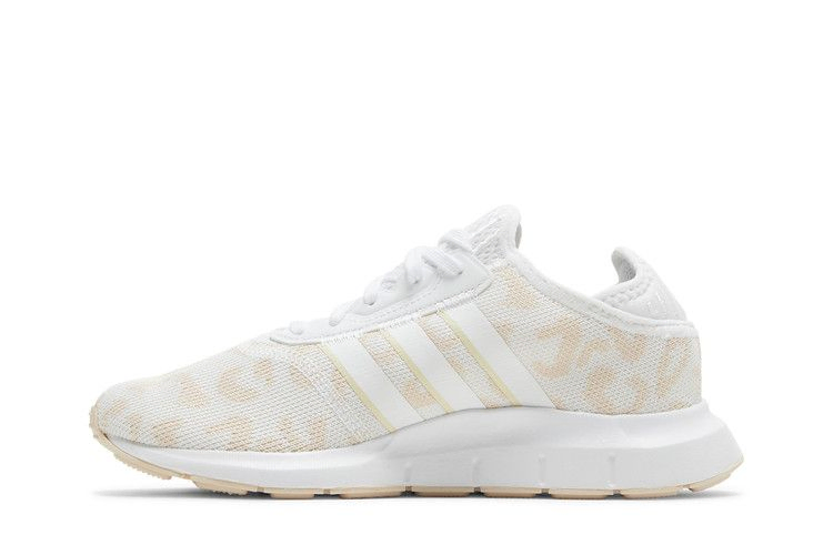 wmns-swift-run-x-leopard-halo-ivory-h01907_02