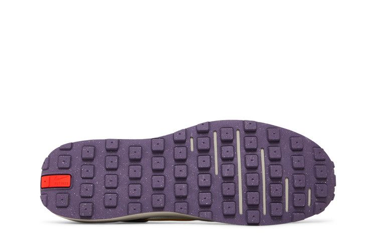 waffle-one-exeter-edition-dm8110-100_03