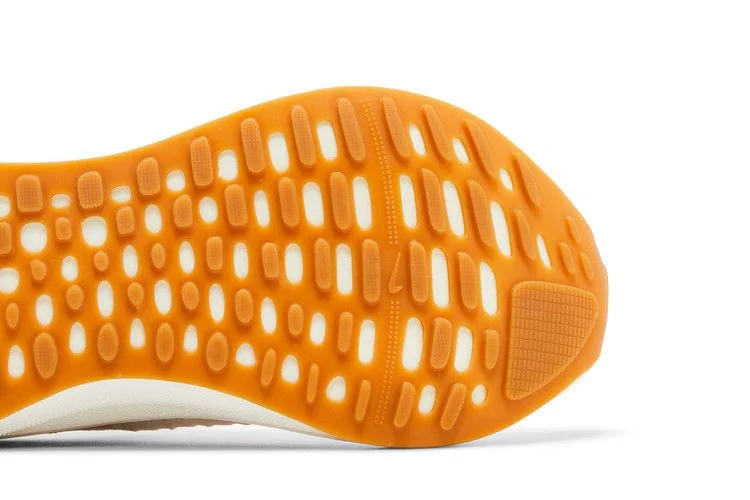 Krossovki-Nike-Wmns-ReactX-Infinity-Run-4-Gum-Light-Brown-Metallic-Gold-4
