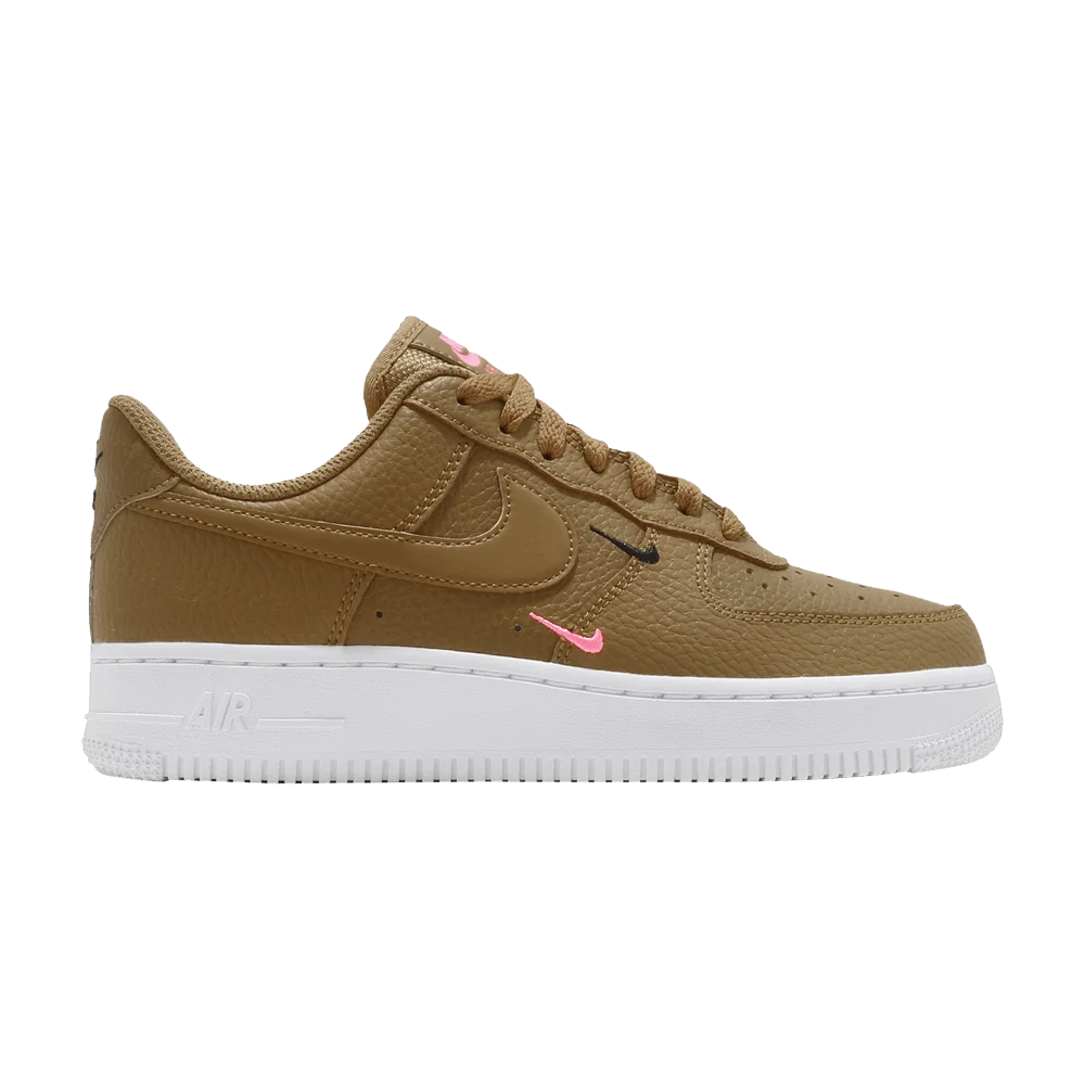 Krossovki-Nike-Wmns-Air-Force-1-07-Essential-Wheat