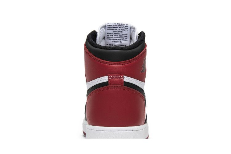 air-jordan-1-retro-bg-black-toe-2016-575441-125_06