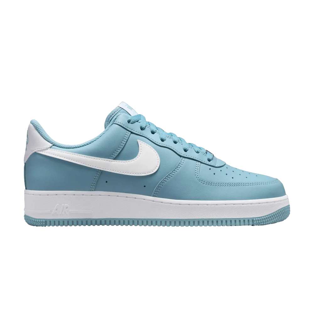 Krossovki-Nike-Air-Force-1-07-Old-Blue