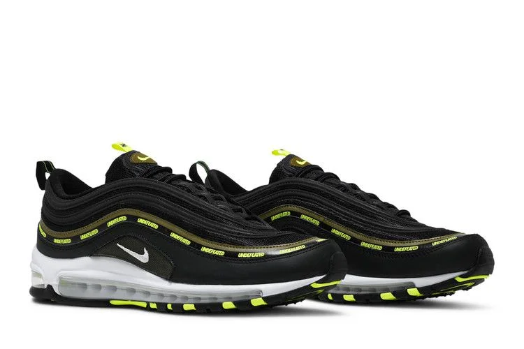 Krossovki-Undefeated-x-Nike-Air-Max-97-Black-Volt-7