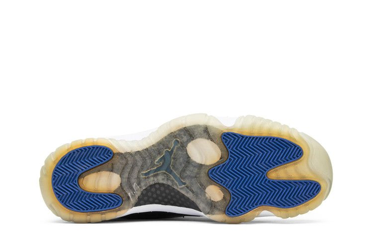air-jordan-11-retro-space-jam-2009-37803-041_03