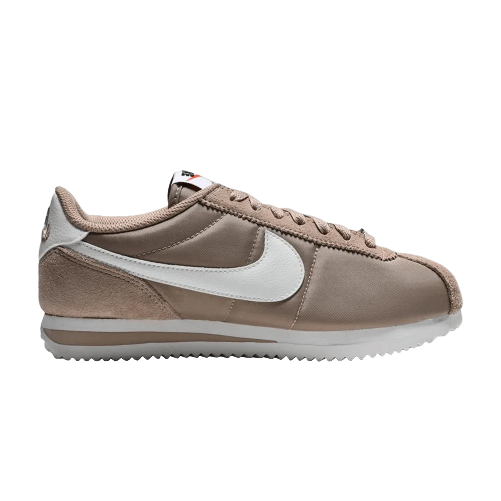 Krossovki-Nike-Cortez-Umber