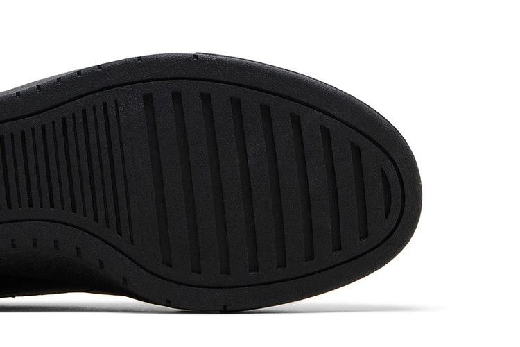 ca-pro-classic-triple-black-380190-06_04