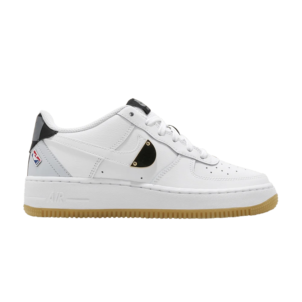 Krossovki-Nike-NBA-x-Air-Force-1-LV8-1-HO20-GS-White