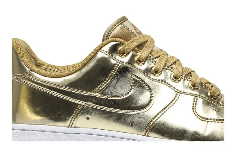 Кроссовки Nike Wmns Air Force 1 SP 'Liquid Metal - Gold'