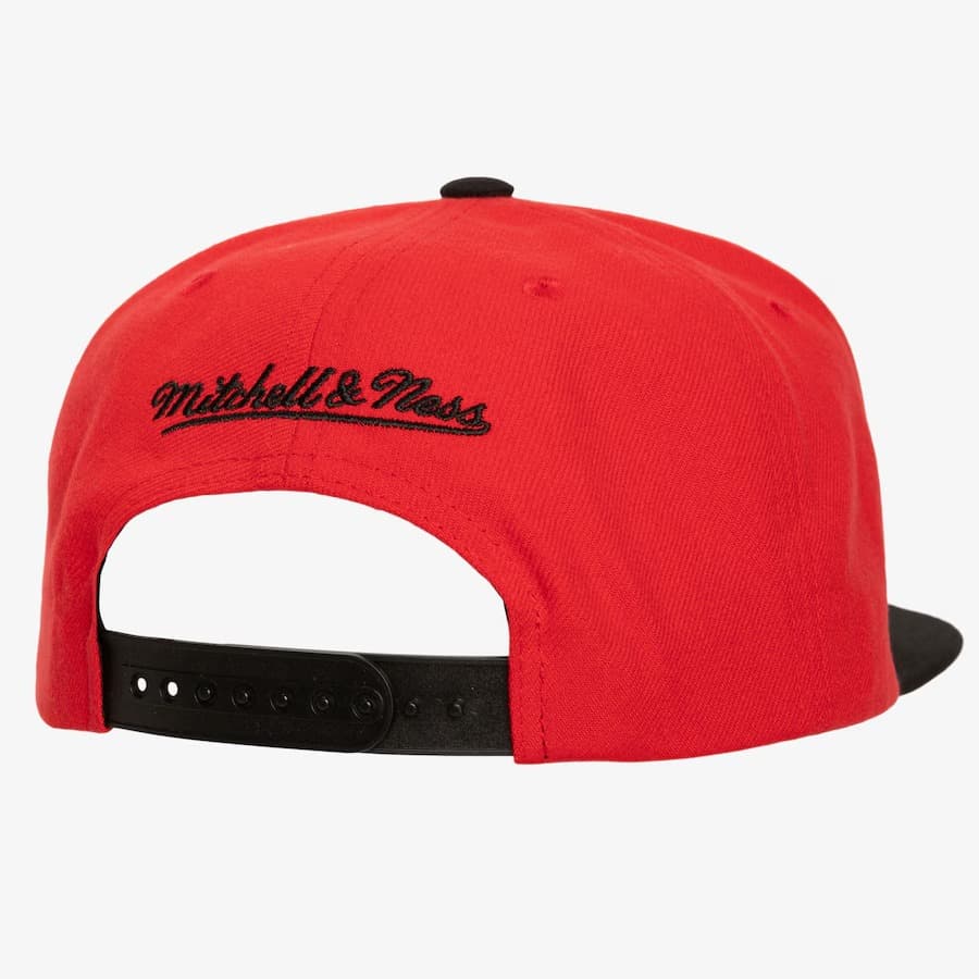 Mitchell-Ness-Red-Detroit-Red-Wings-City-Love-Vintage-Snapback-Hat-1