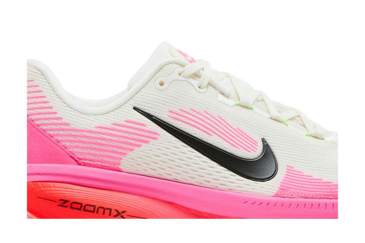 Кроссовки Nike Vomero 18 'Sail Hyper Pink'