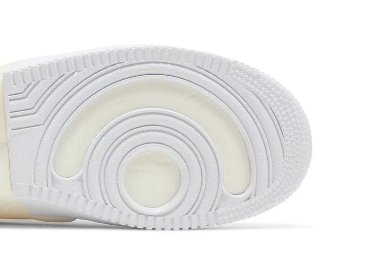 Krossovki-Nike-Air-Force-1-React-Coconut-Milk-4