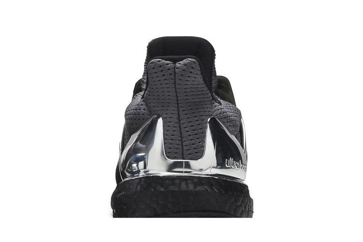 Krossovki-adidas-UltraBoost-Silver-Metallic-6