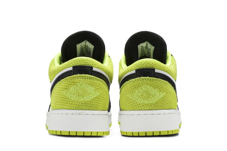 Кроссовки Air Jordan 1 Low SE GS 'Black Cyber'