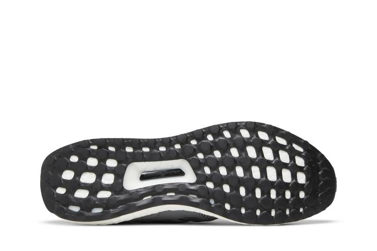 ultraboost-1-0-dna-grey-hq4200_03