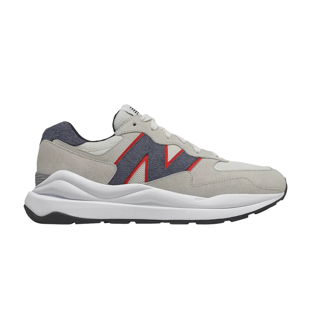 Krossovki-New-Balance-5740-White-Navy