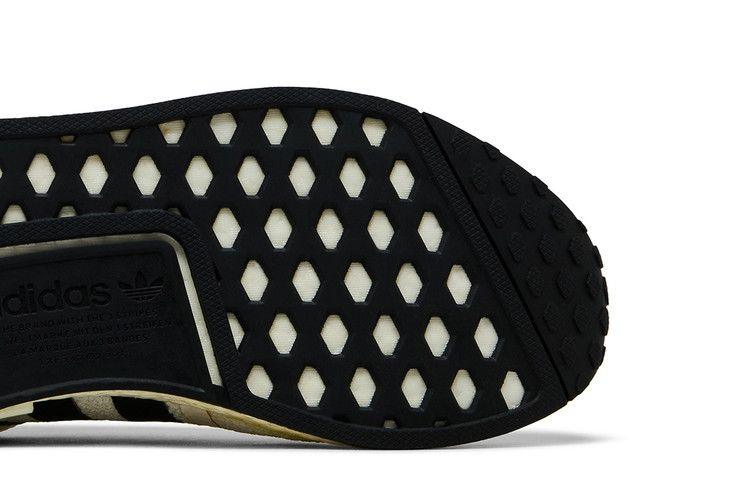 nmd_r1-metallic-gold-eg5662_04