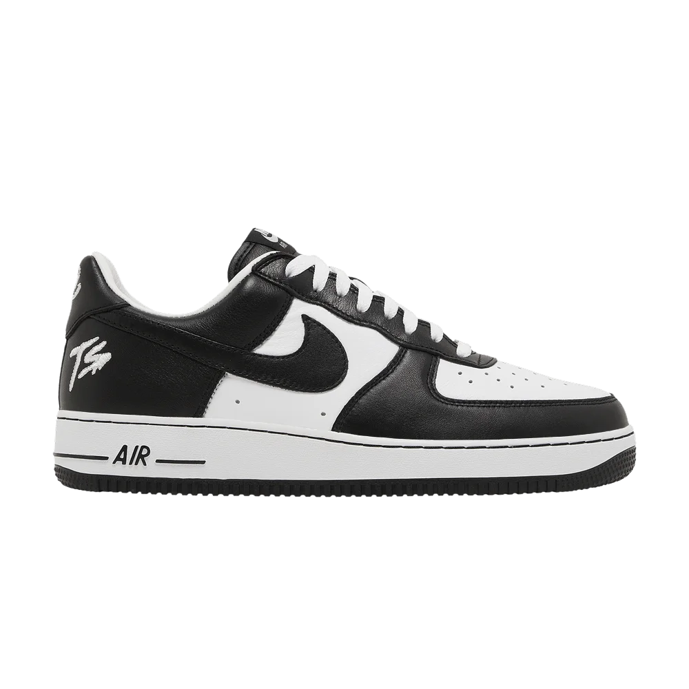 Krossovki-Terror-Squad-x-Nike-Air-Force-1-Low-QS-Blackout