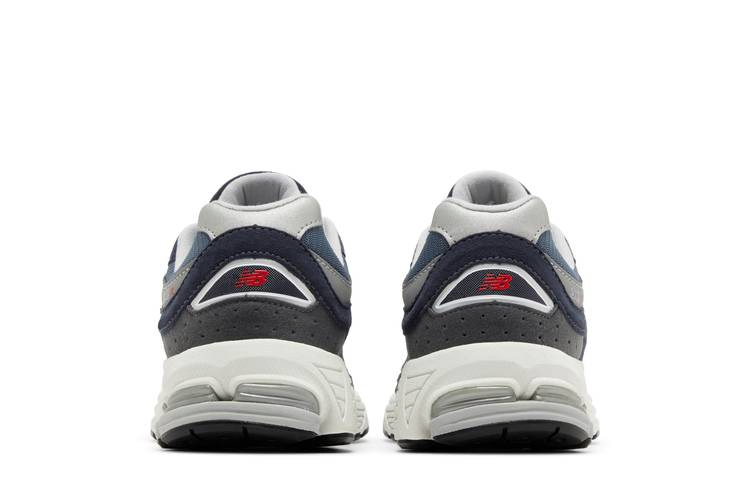 Кроссовки New Balance 2002R Big Kid 'Eclipse Silver Metallic'