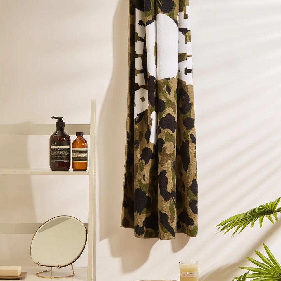 BAPE-1st-Camo-College-Logo-Beach-Towel-Green-3