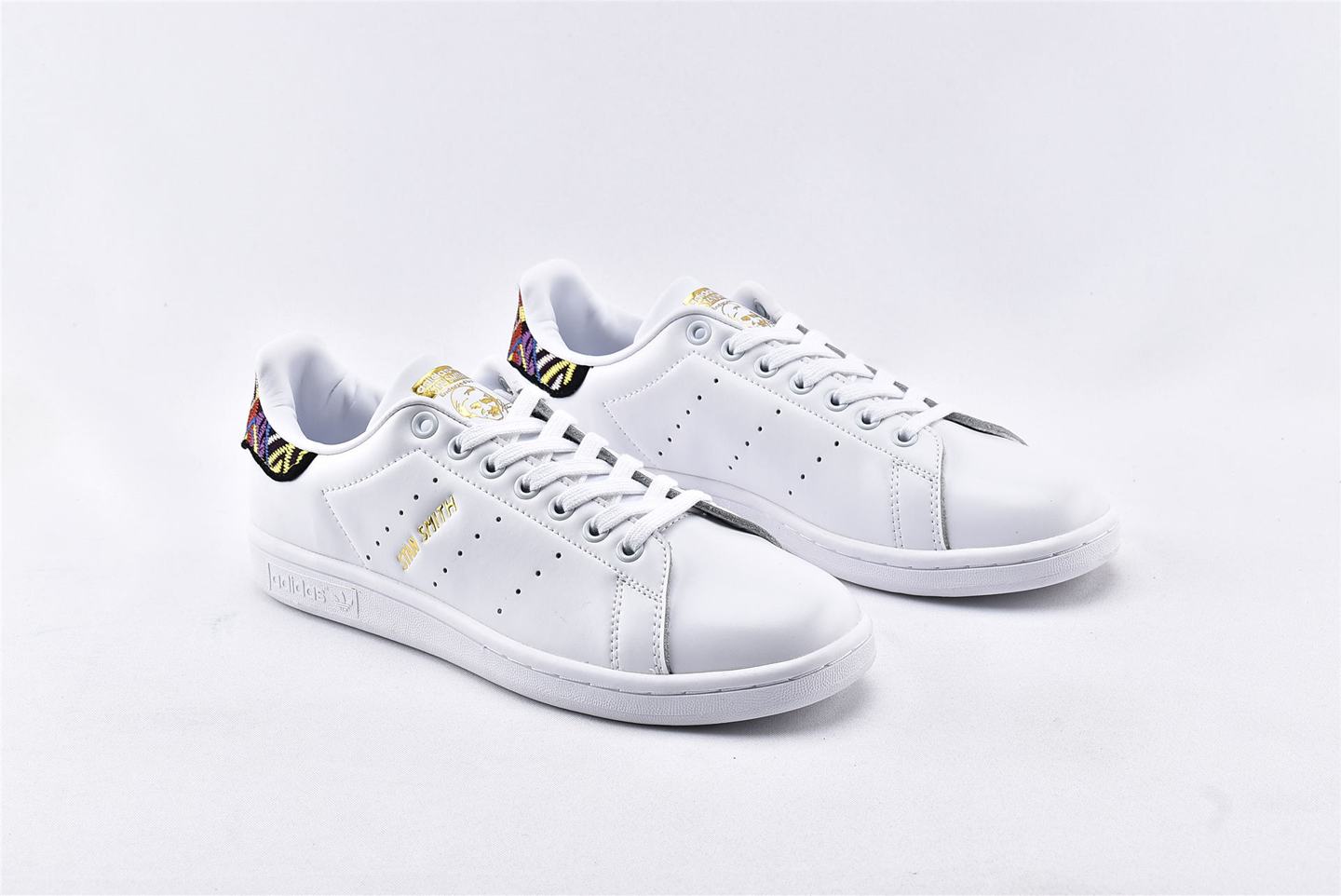 Кроссовки The FARM Company x adidas Wmns Stan Smith 'Passinho'